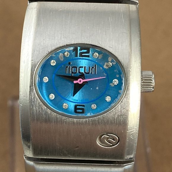 Vintage Ladies Rip Curl Watch Silver Tone Bracelet - Picture 2 of 8